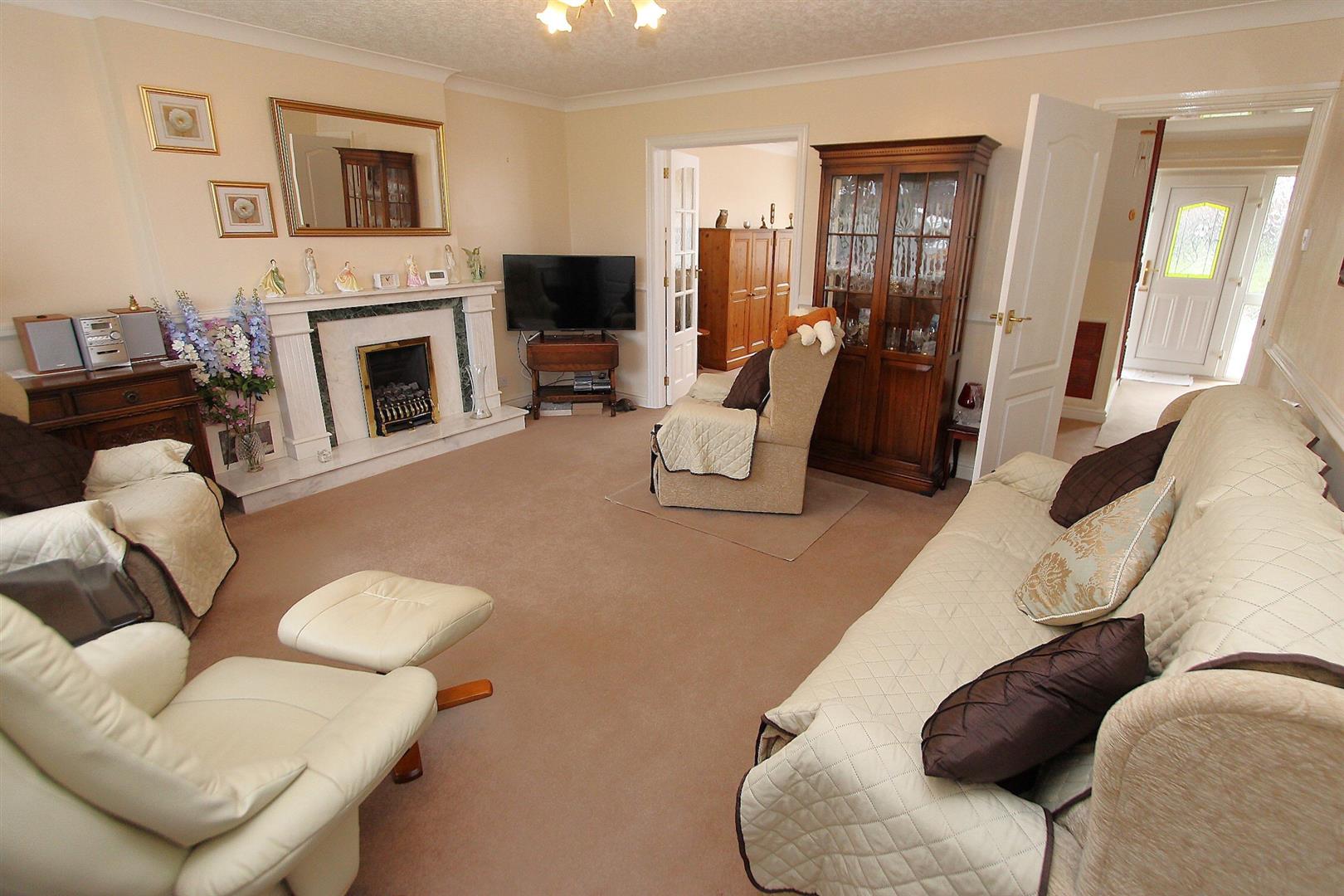 4 bed property in Belbroughton Road, Stourbridge